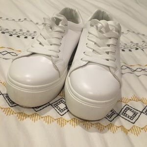 Basic Platform Sneakers size 3 teens 5 women’s